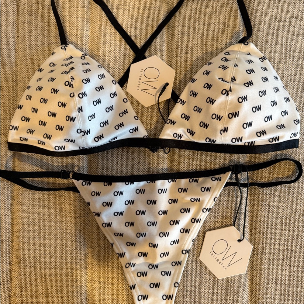 OW INTIMATES Women's Black and White Intimates Set BRA and THONG NWT